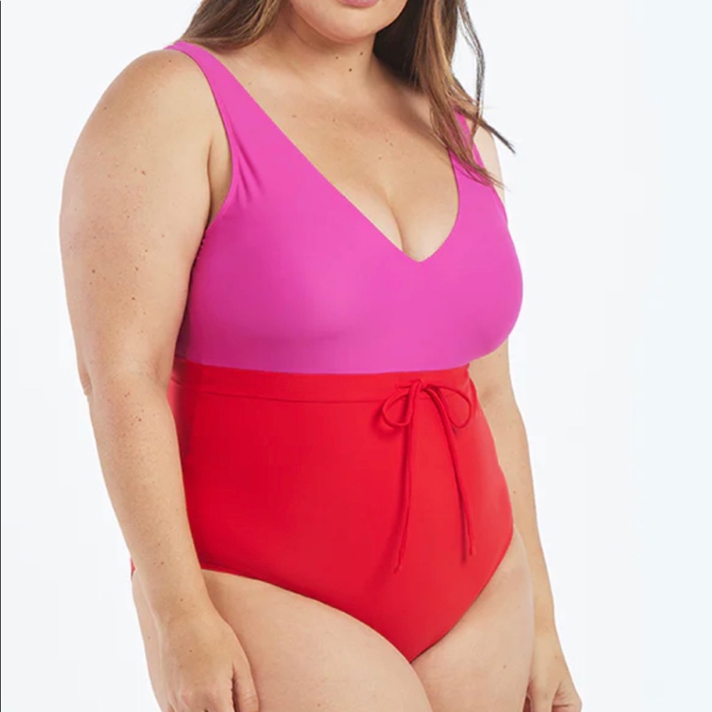 NWT Summersalt one piece swimsuit - tie waist Size 6